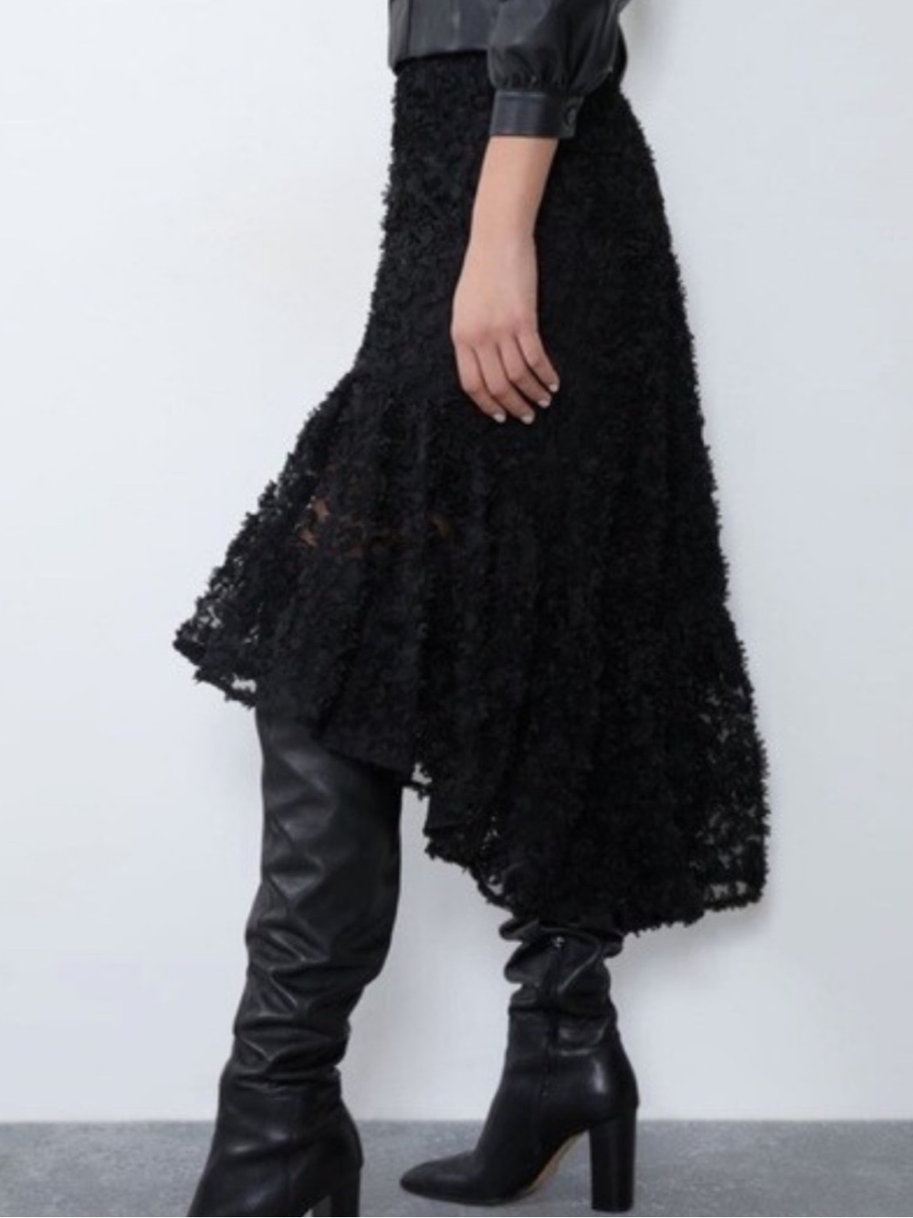Zara Textured Ruffled Asymmetrical Skirt